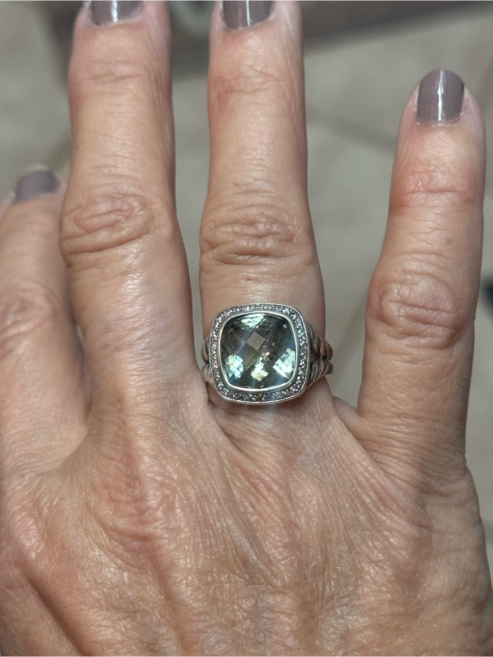 David Yurman Silver Ring with Light Green Cushion Gemstone and Pavé Accents - Picture 4 of 7